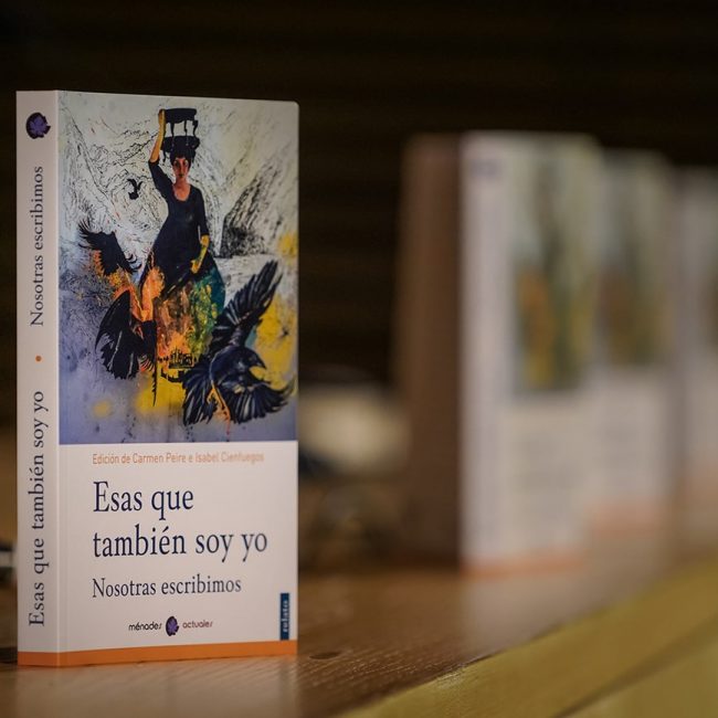 Firma de libro Esas que también soy yo - Isabel Gómez Liebre